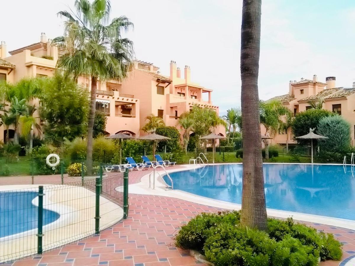 Hacienda Del Sol Beachside And Golf Apt Marbella Puerto Banus Estepona Exterior photo